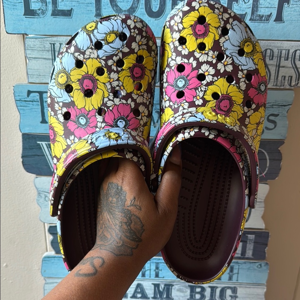 CROCS Retro Floral Clogs